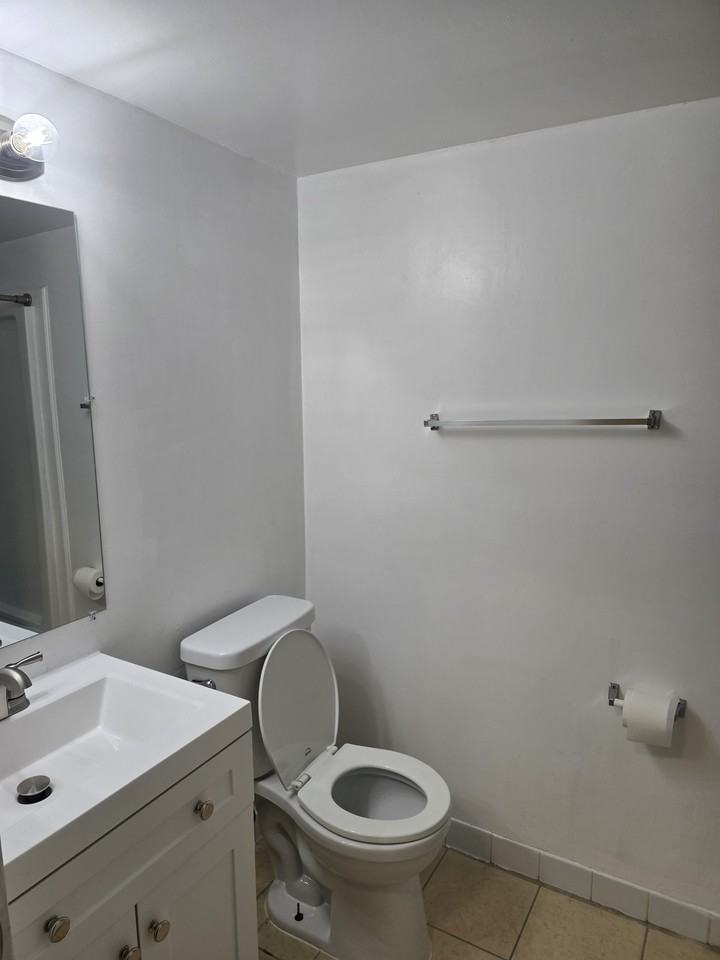30256 Southfield Road - 1Apt 186 #1 - Photo 7 of 12