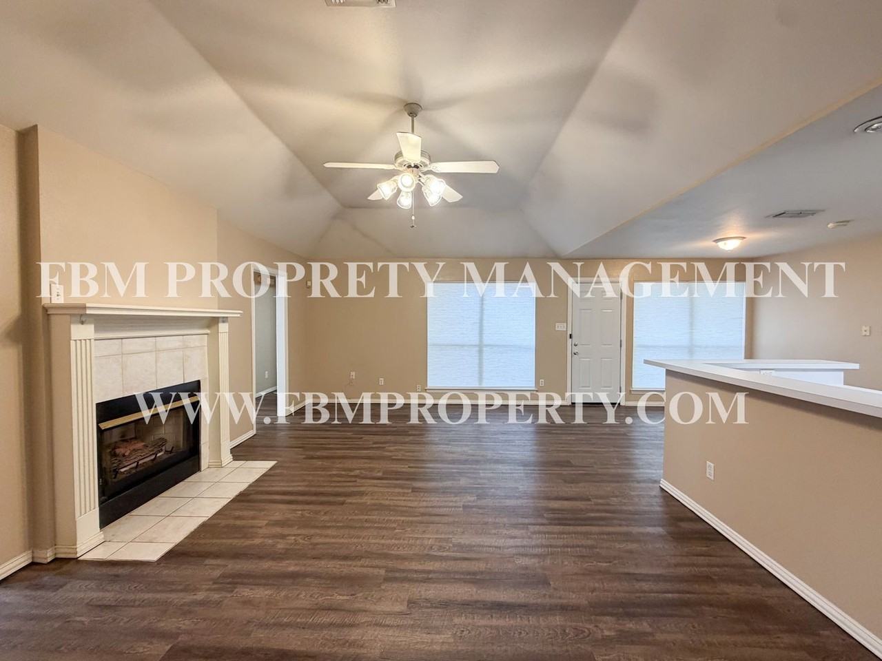 19 Country Club Pl - Photo 4 of 25