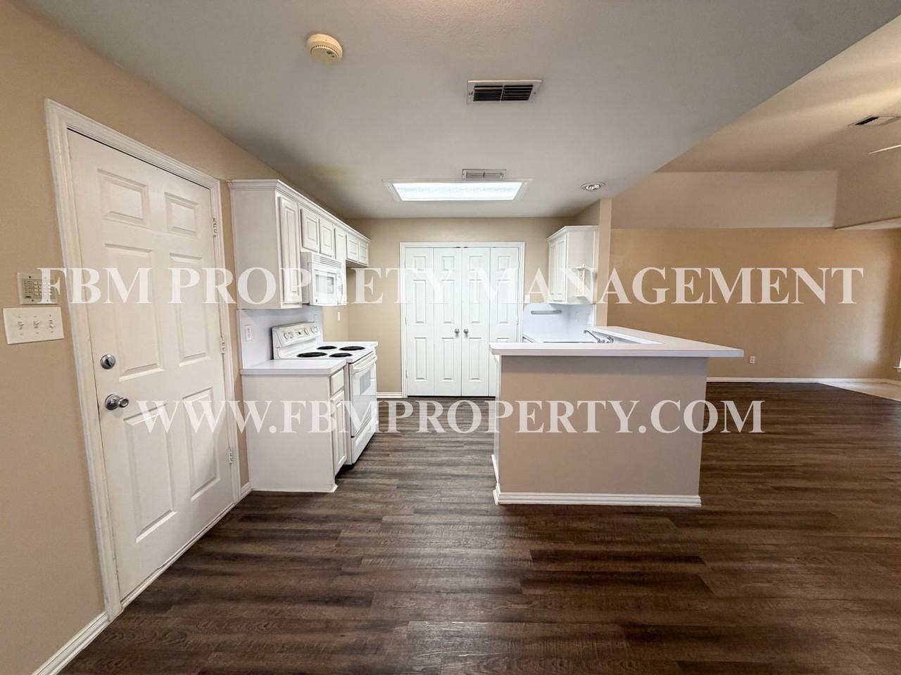 19 Country Club Pl - Photo 6 of 25