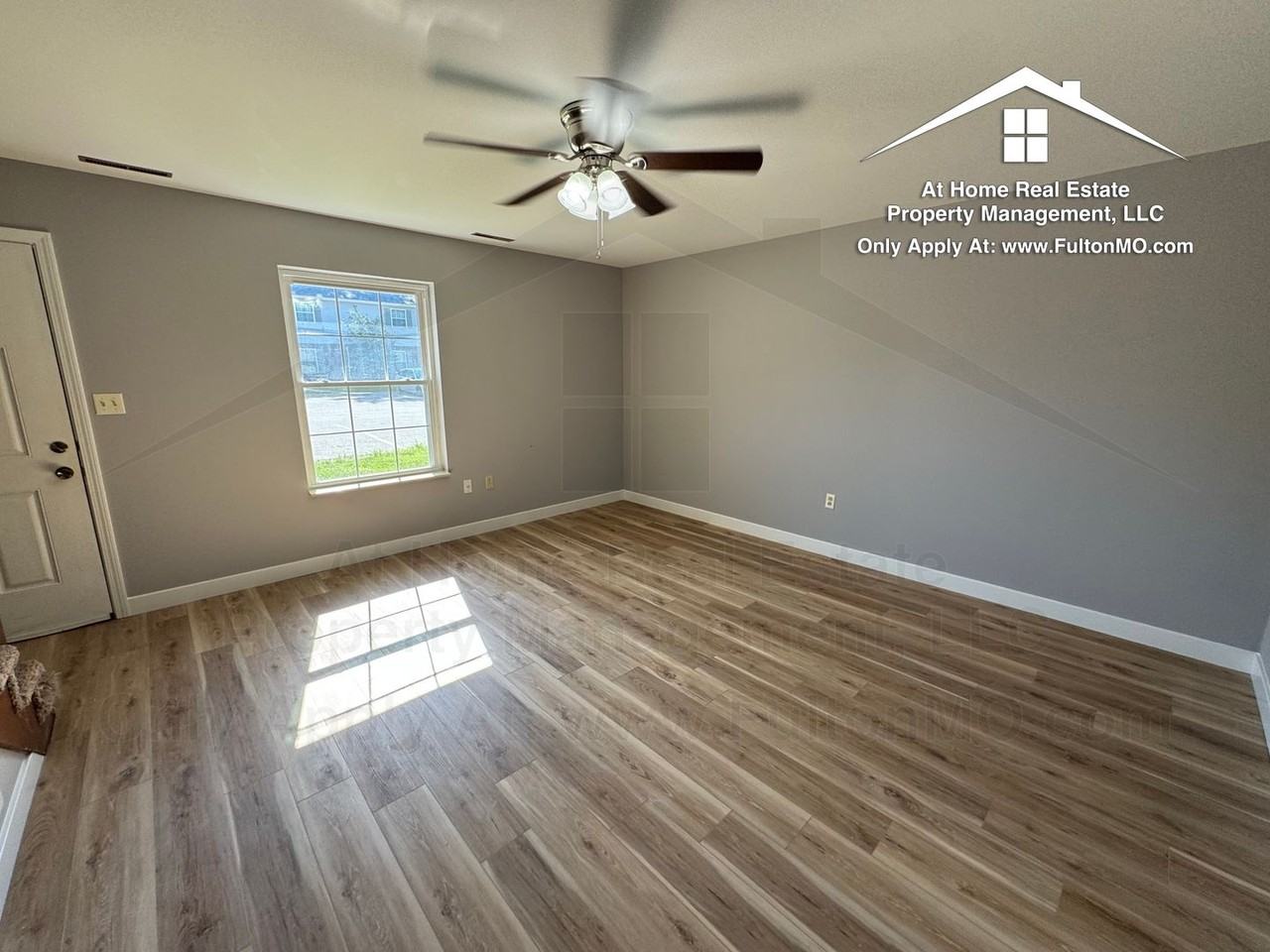 551 Collier Ln - Photo 2 of 19