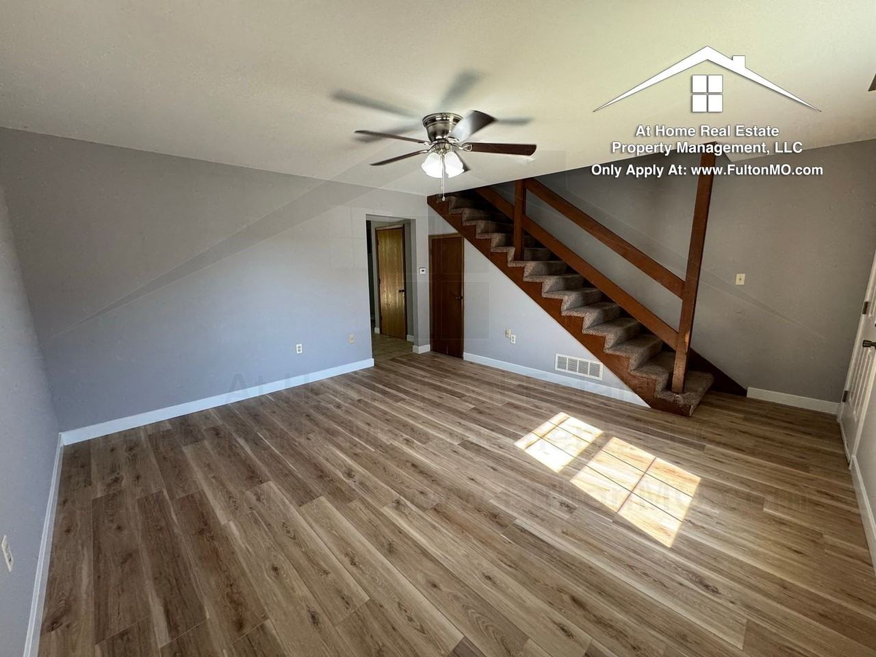 551 Collier Ln - Photo 4 of 19