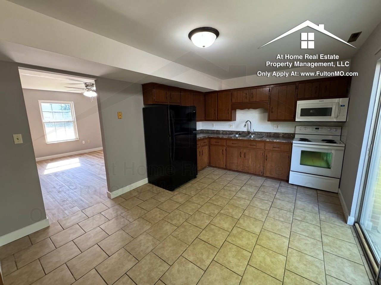 551 Collier Ln - Photo 5 of 19