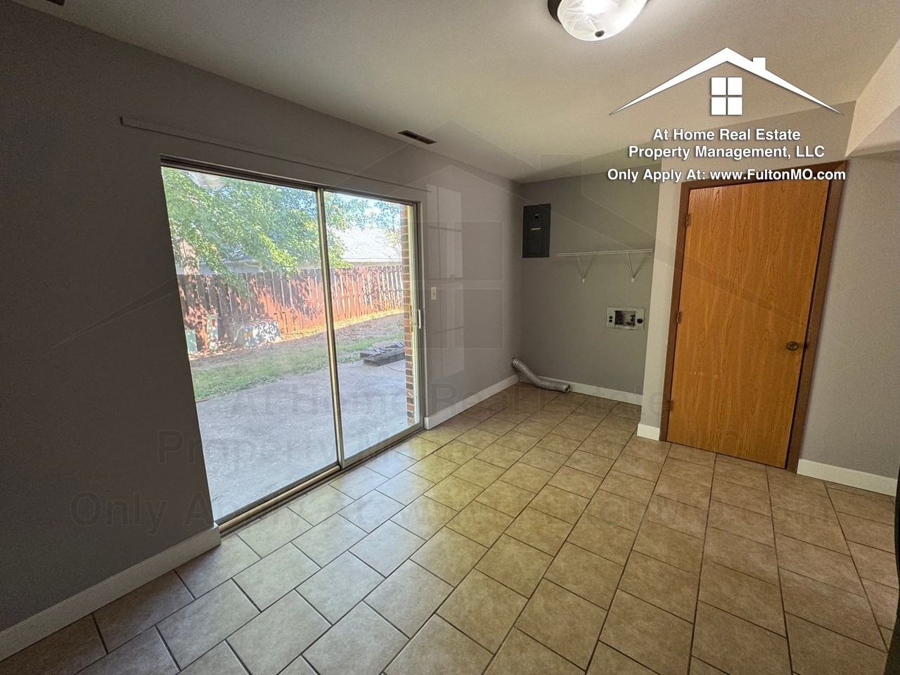 551 Collier Ln - Photo 6 of 19