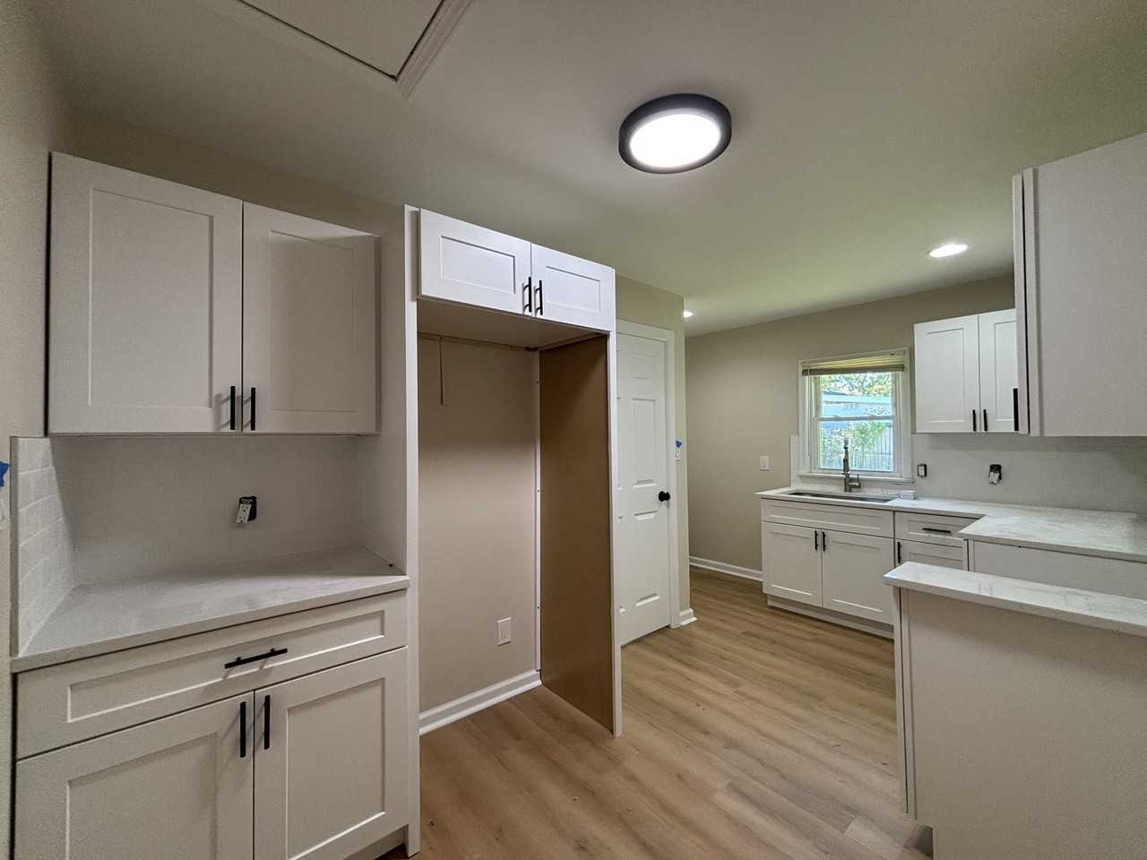 1470 Donovan St #1 - Photo 3 of 6