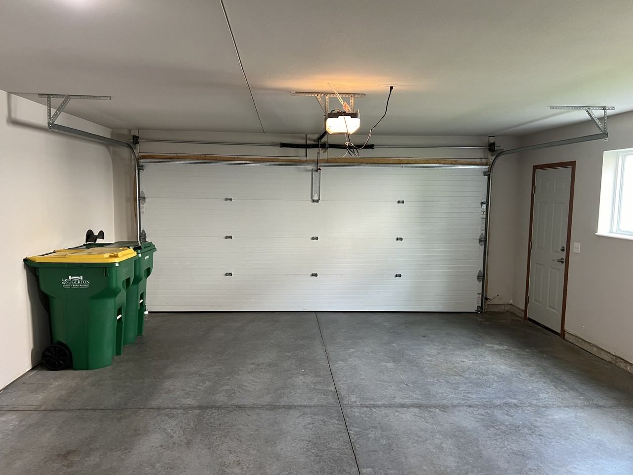 1247 Salem Dr #1 - Photo 2 of 17
