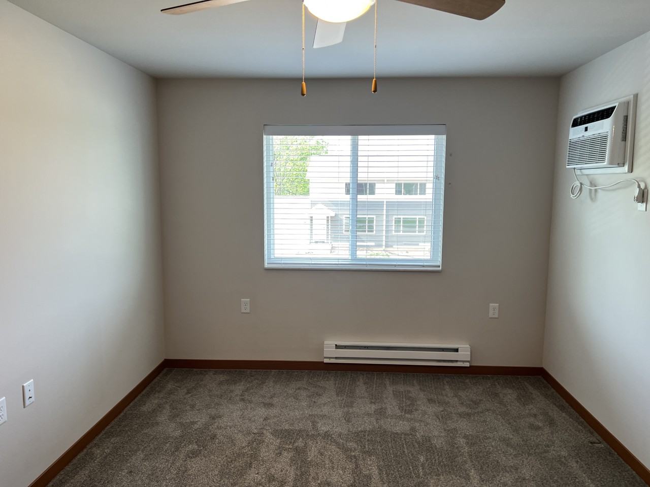 1247 Salem Dr #1 - Photo 4 of 17