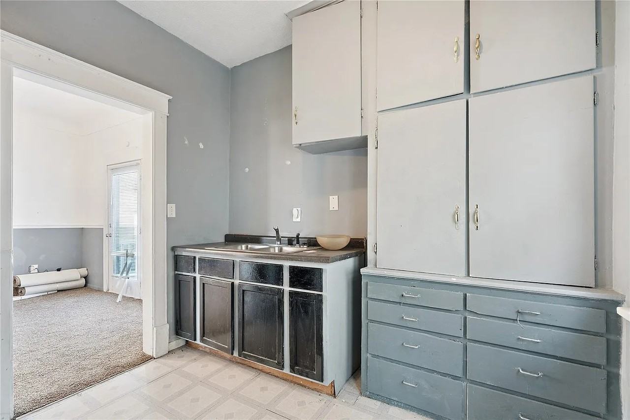 452 8th Ave Sw #1 - Photo 7 of 12