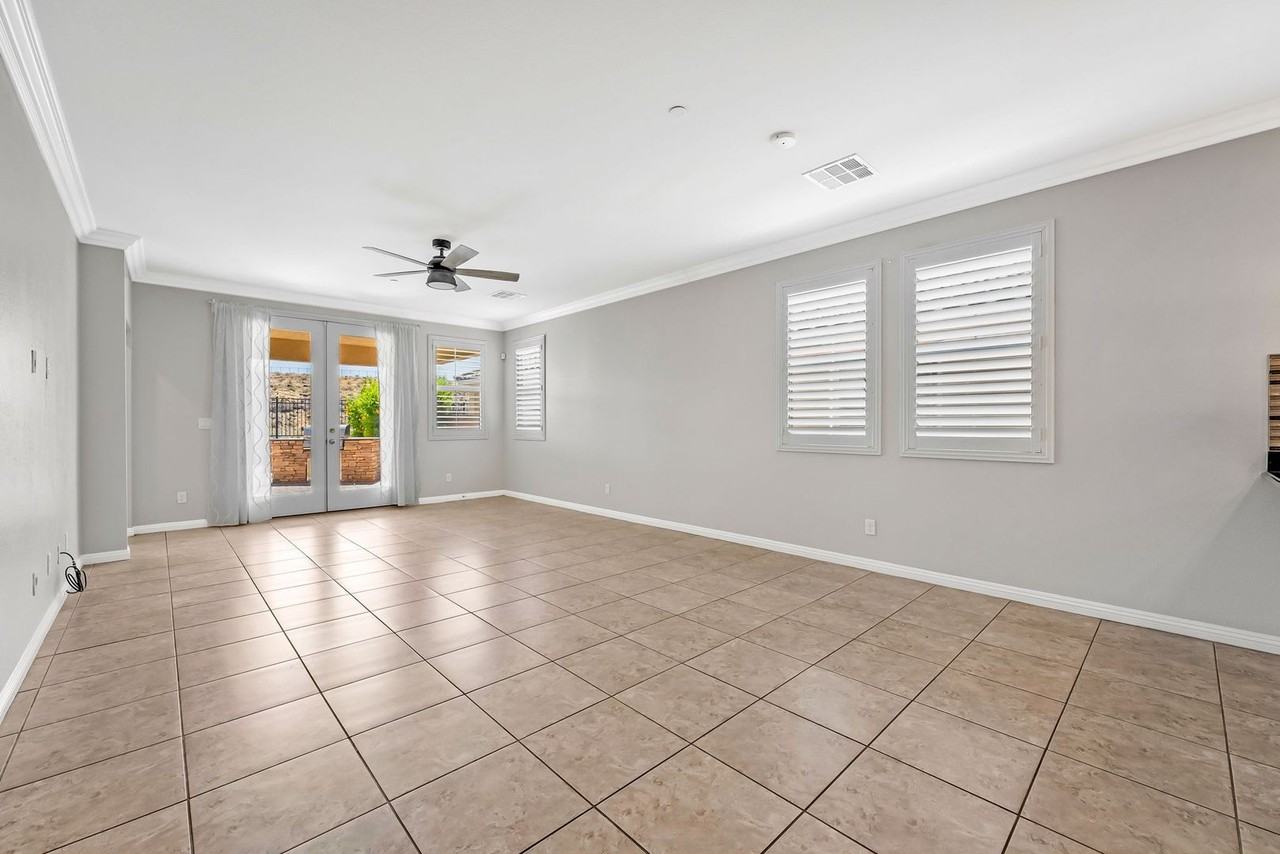 2203 Valdina St - Photo 3 of 21