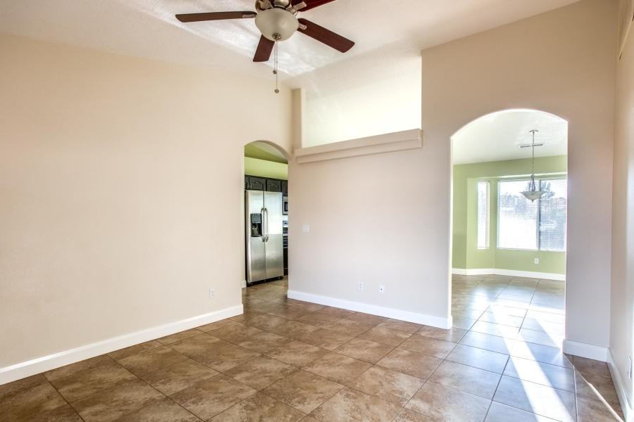 1467 N 1540 W - Photo 3 of 20