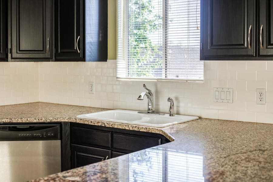 1467 N 1540 W - Photo 6 of 20