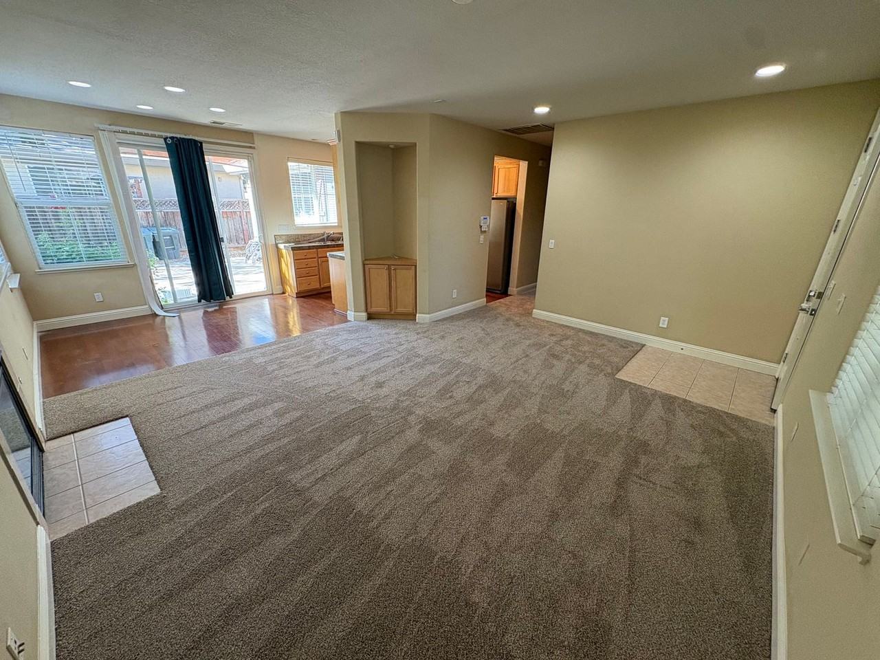 310 W Viento St - Photo 4 of 21
