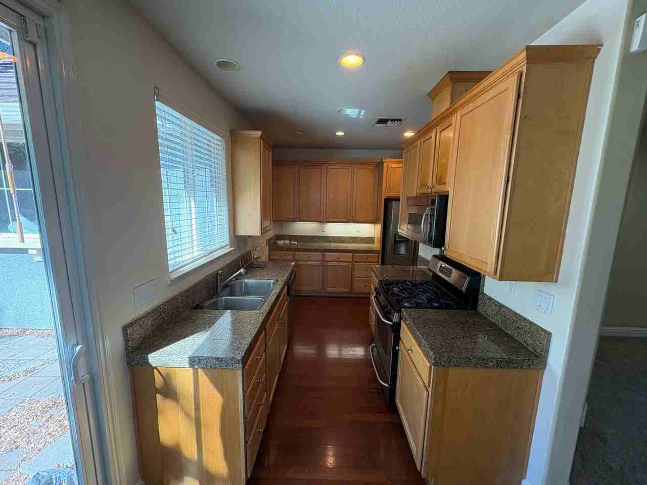 310 W Viento St - Photo 7 of 21