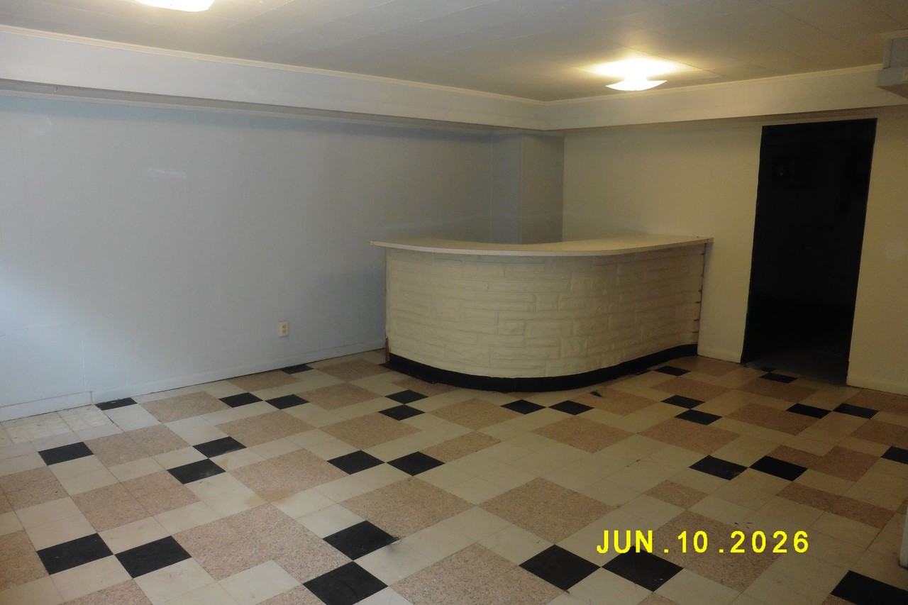 1526 S 13th St - Photo 6 of 11