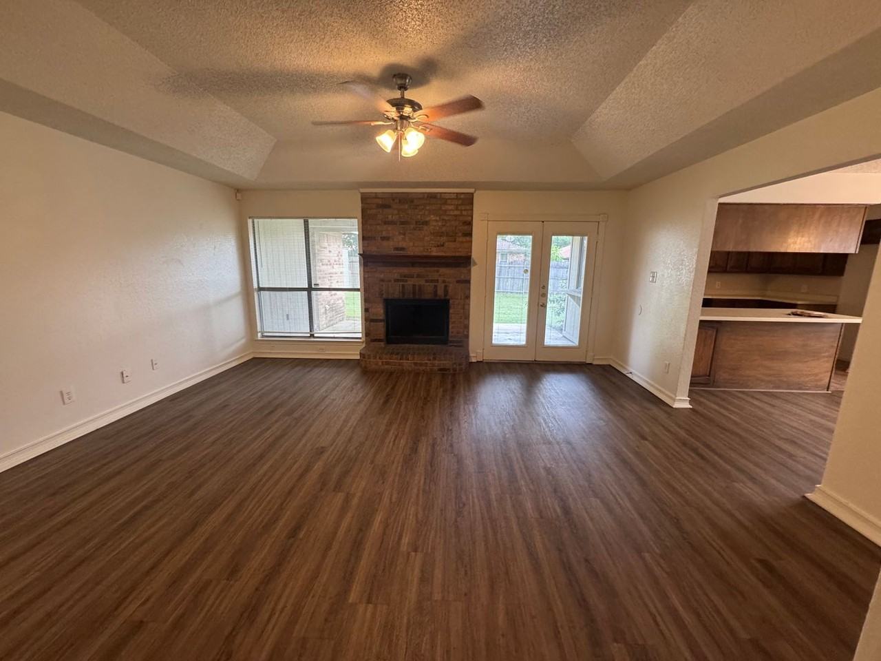 1940 Willow Vale Dr - Photo 3 of 22