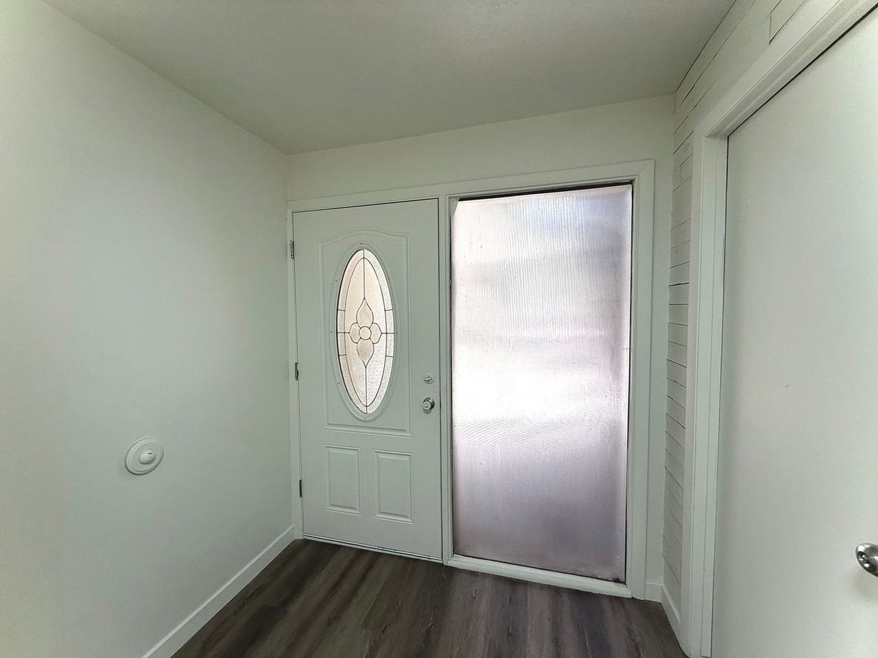3053 E Branch Dr - Photo 2 of 50