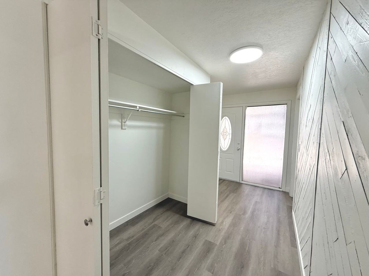 3053 E Branch Dr - Photo 5 of 50
