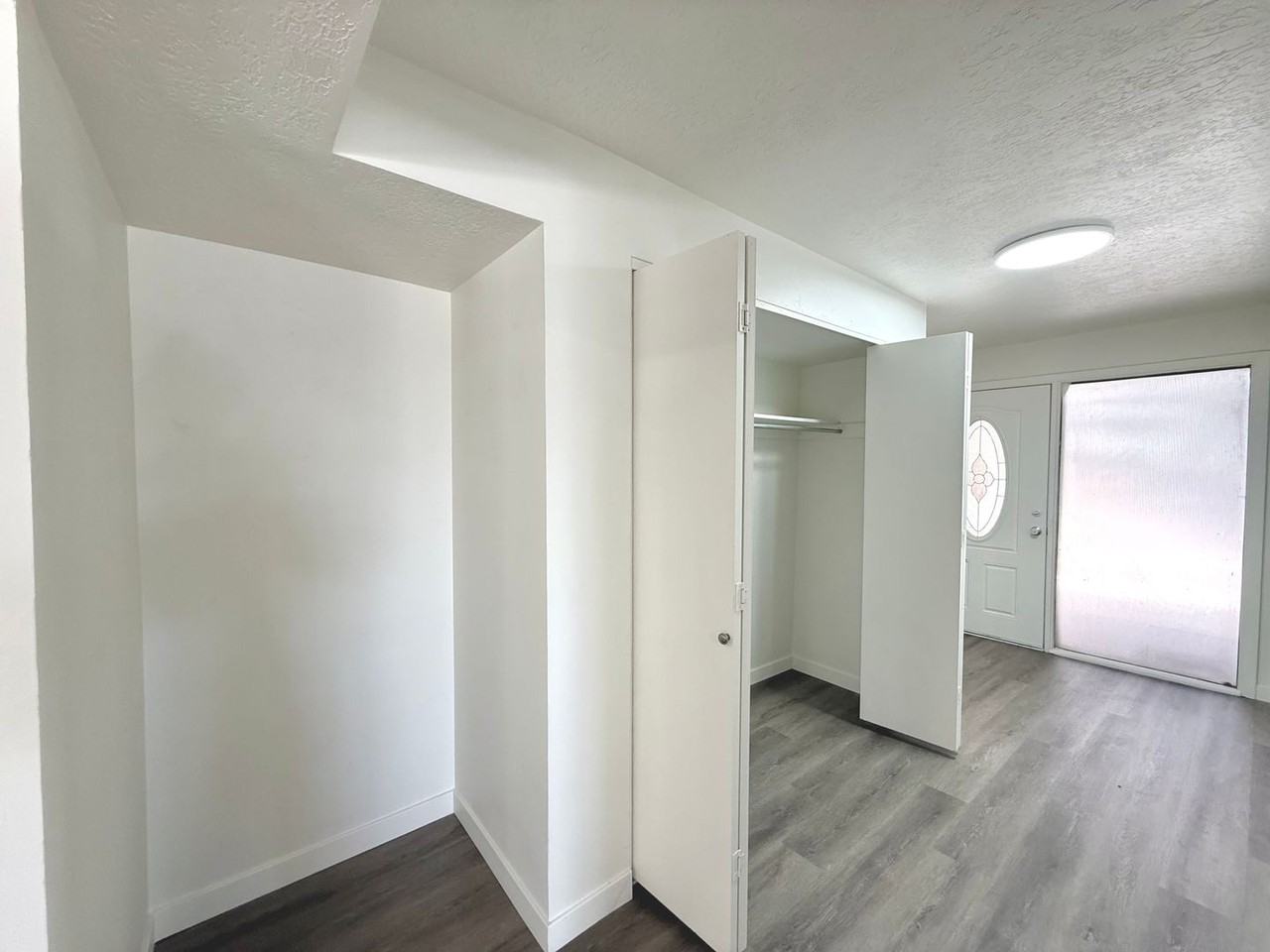 3053 E Branch Dr - Photo 6 of 50