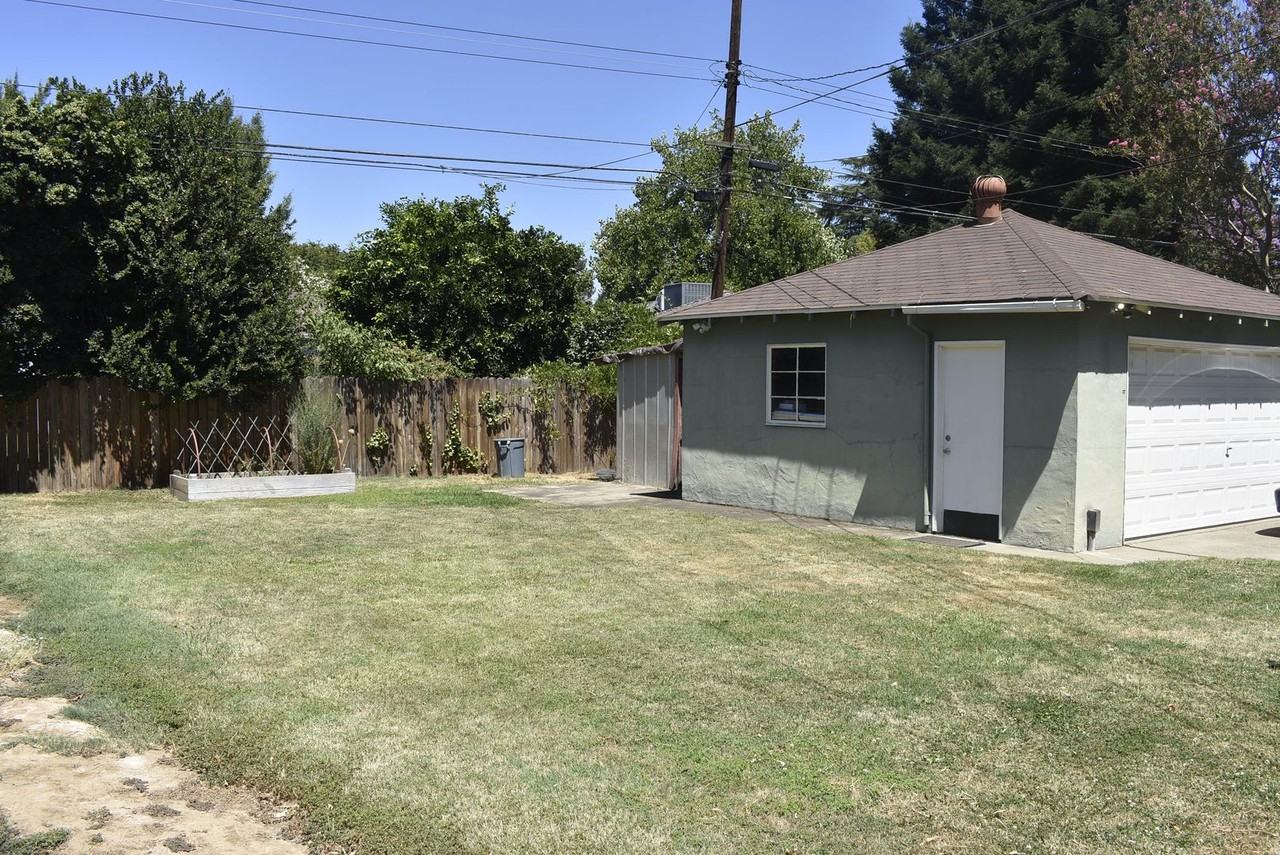 5311 Callister Ave - Photo 2 of 13