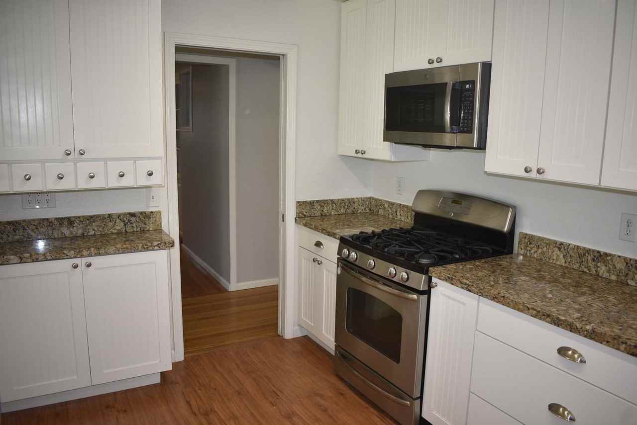 5311 Callister Ave - Photo 5 of 13