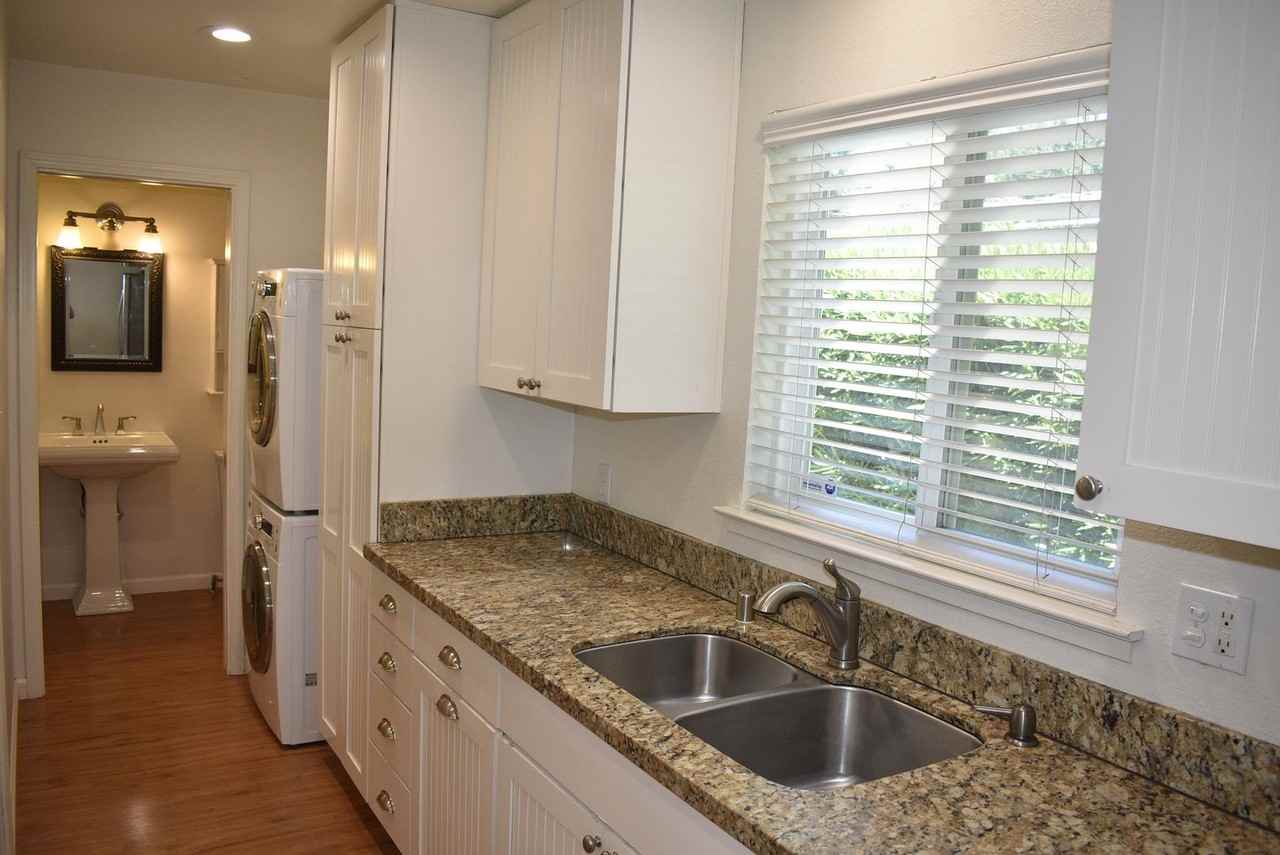 5311 Callister Ave - Photo 6 of 13