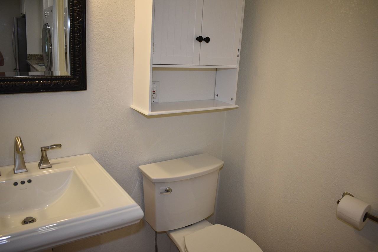 5311 Callister Ave - Photo 7 of 13