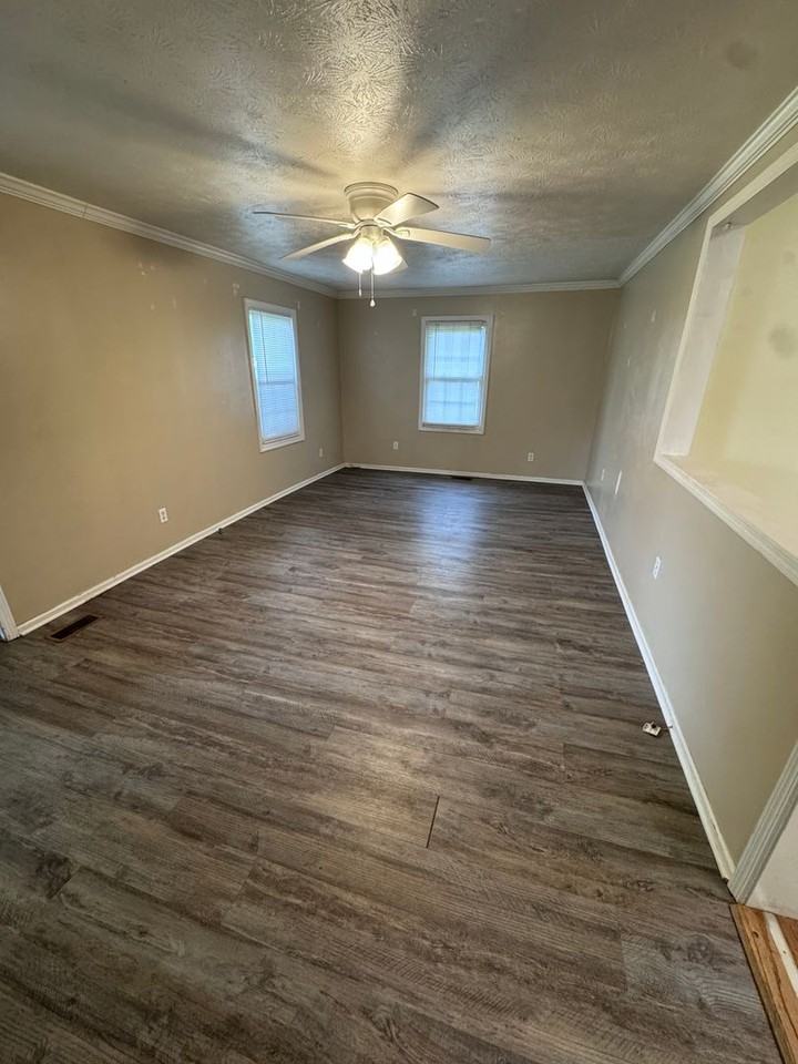 99 Smith Cir - Photo 2 of 8