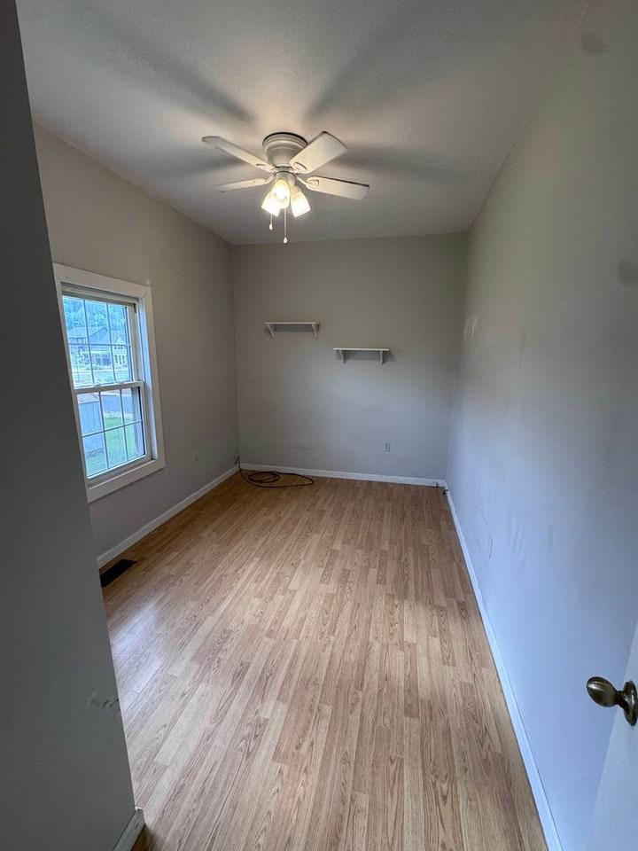 99 Smith Cir - Photo 6 of 8