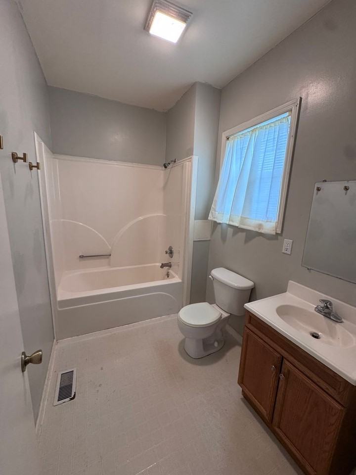 99 Smith Cir - Photo 7 of 8