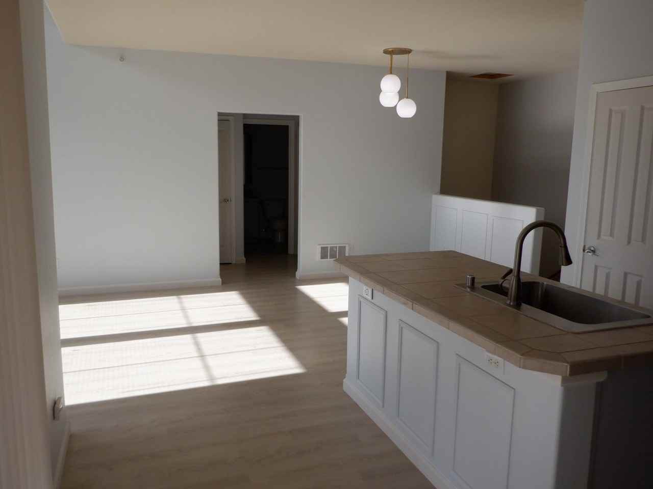 2075 Simmons St - Photo 6 of 11