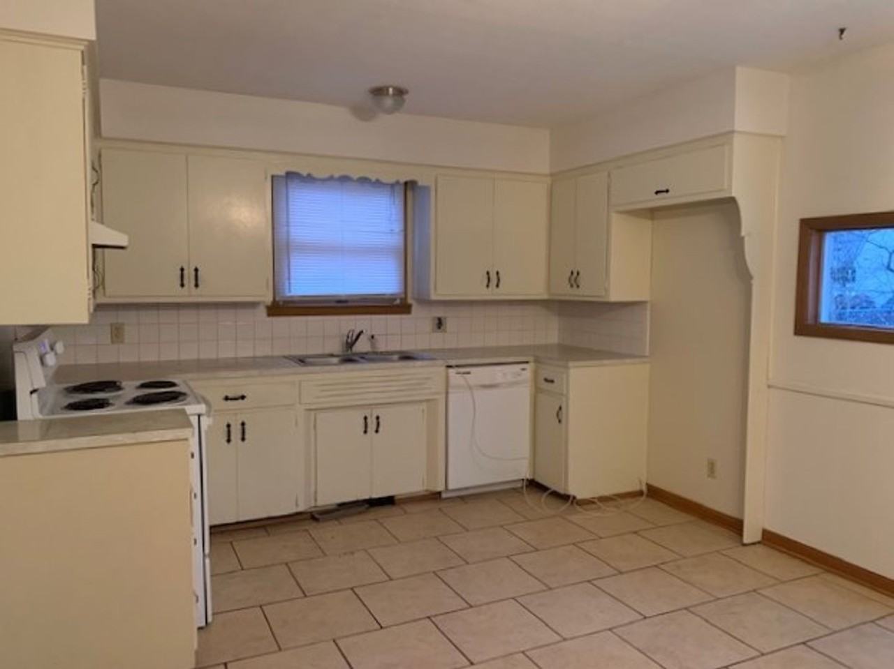 1249 S Cedarbrook Ave - Photo 6 of 15