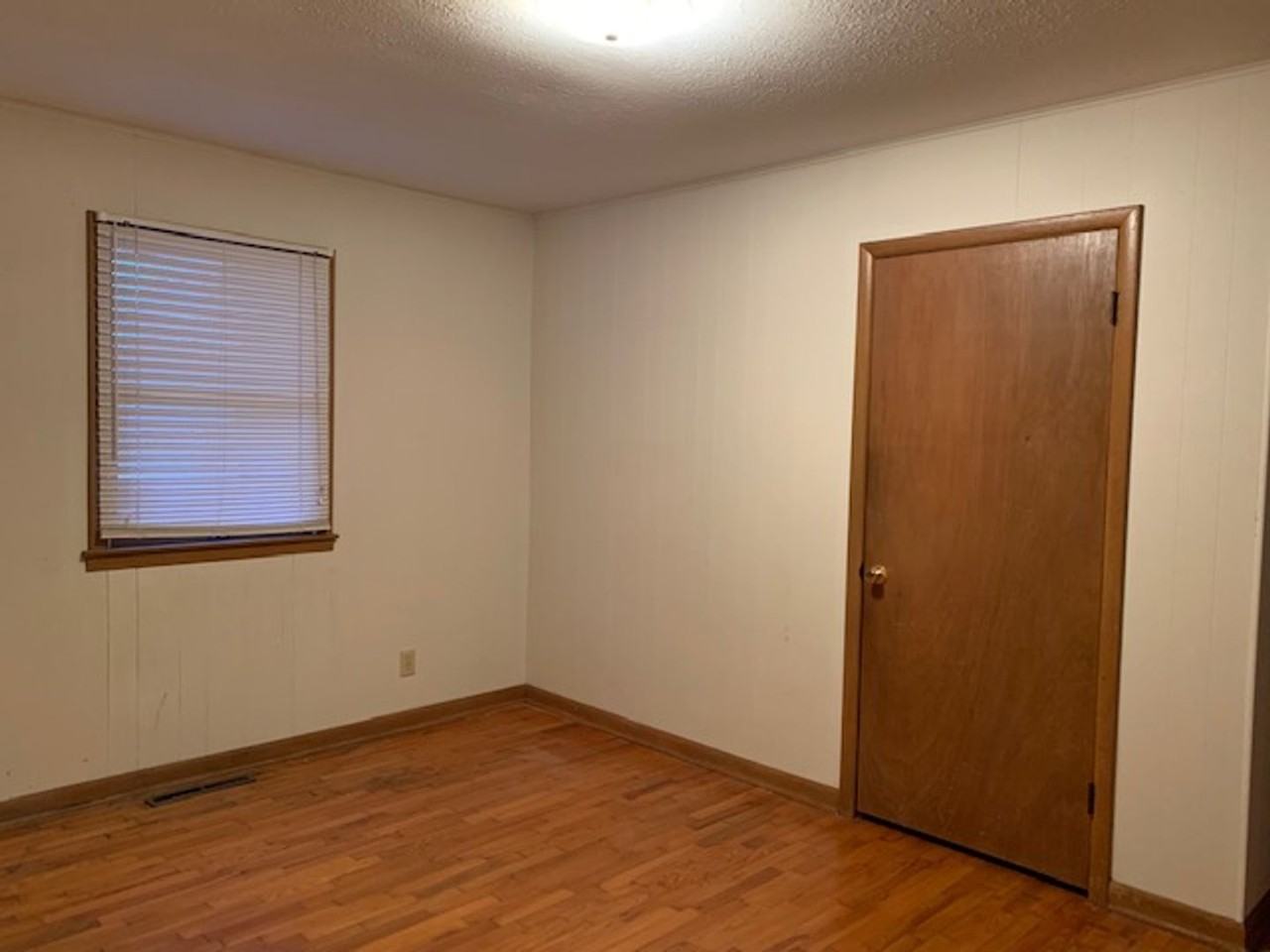 1249 S Cedarbrook Ave - Photo 7 of 15