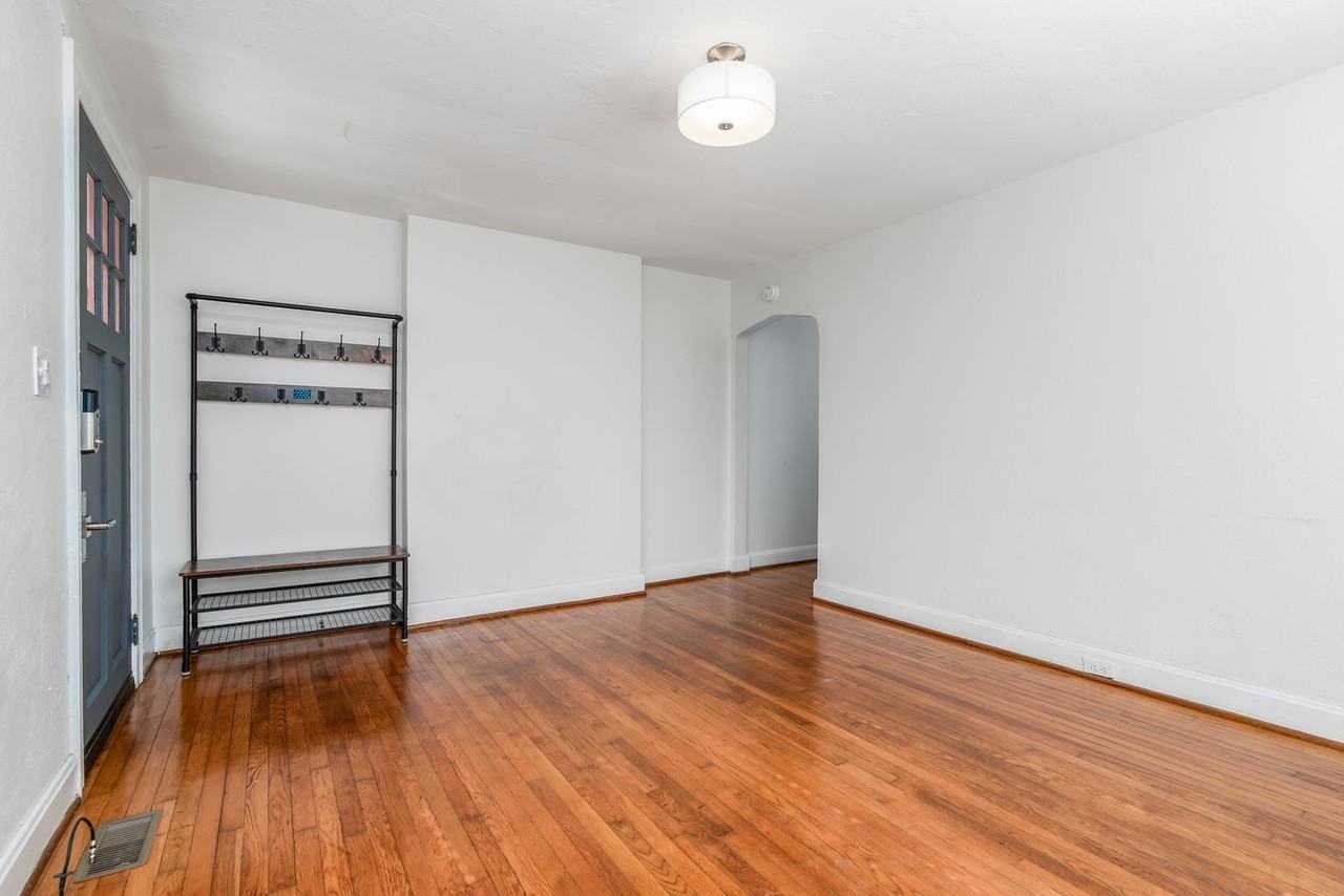 2636 Lawndale Ave - Photo 5 of 14