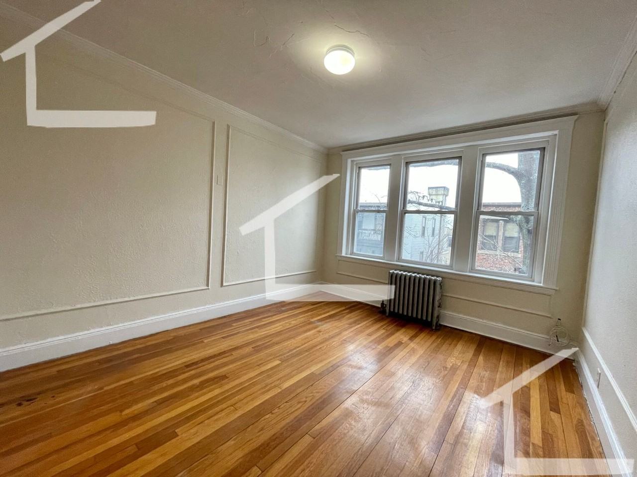 8 Vinal St - Photo 7 of 15