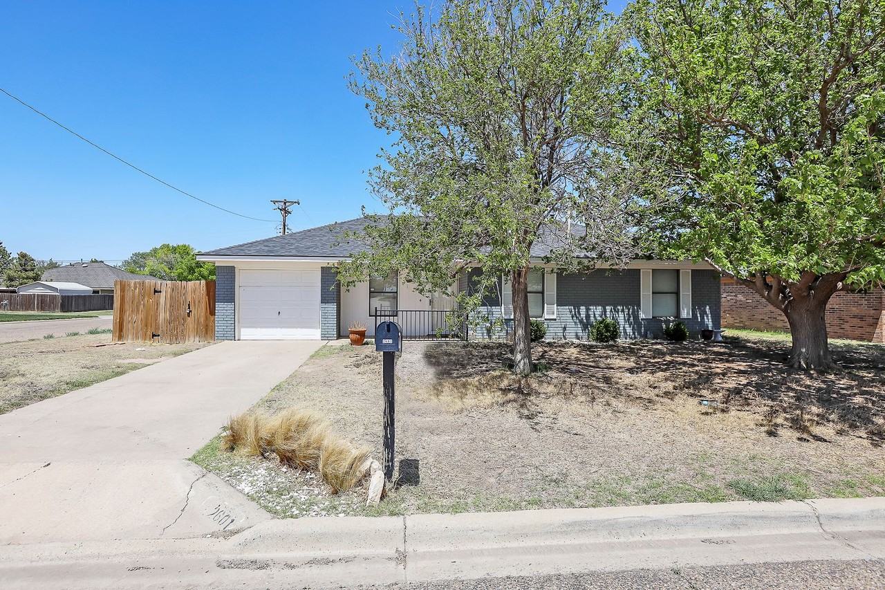 2601 17th Ave
