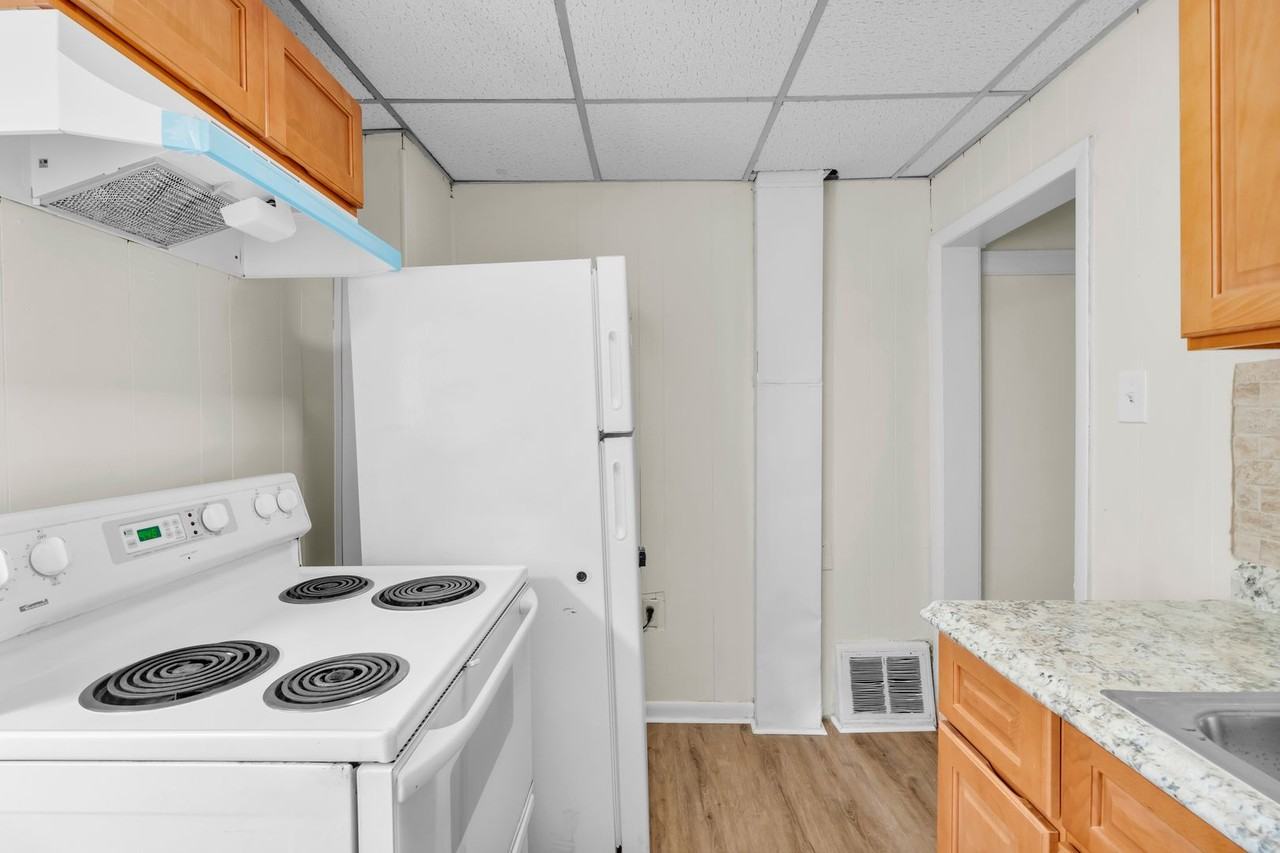 212 Peach St - Photo 5 of 23