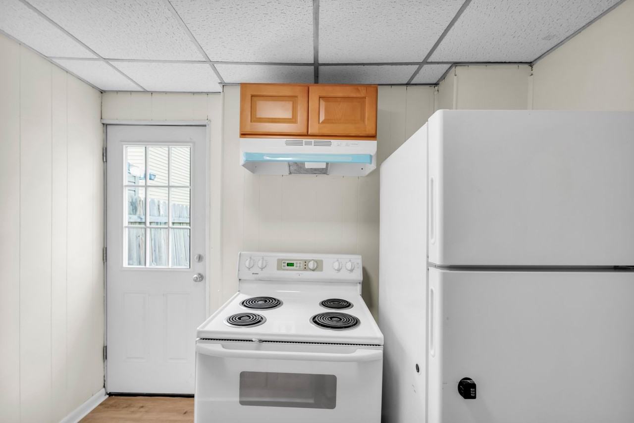 212 Peach St - Photo 7 of 23