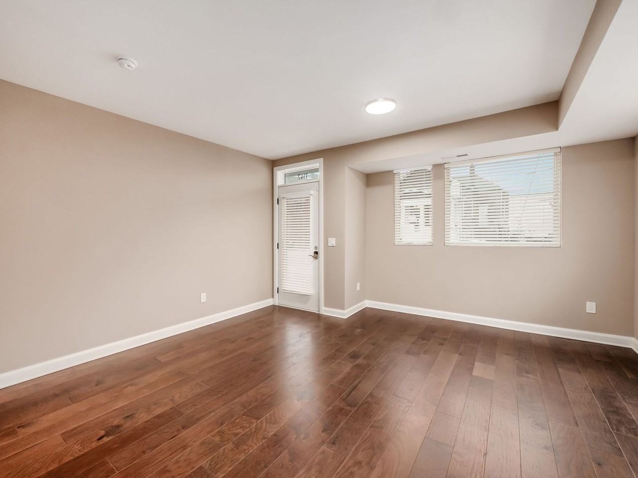 1147 N 4th St - Photo 3 of 27
