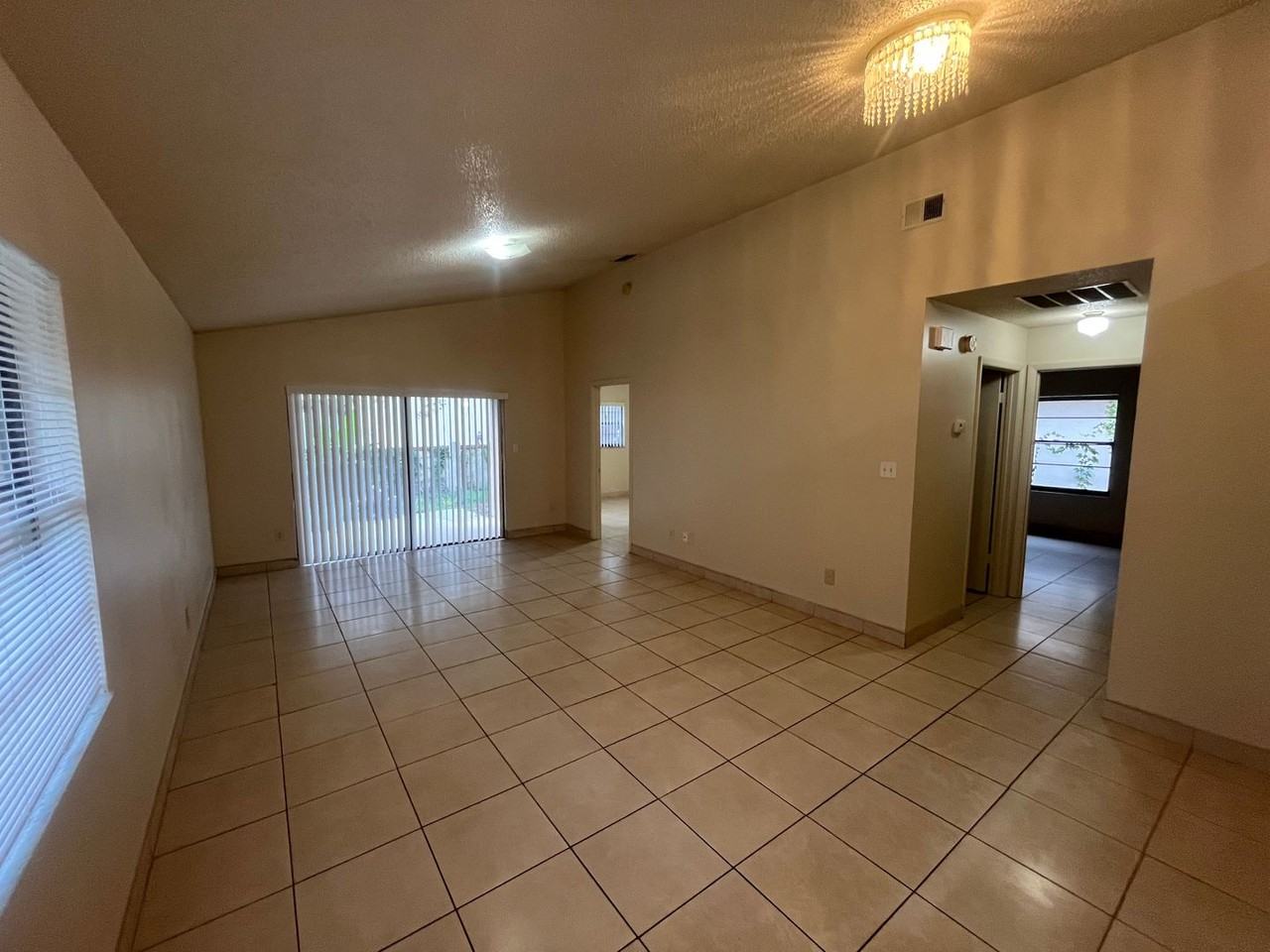 10413 Cresto Delsol Cir - Photo 5 of 21