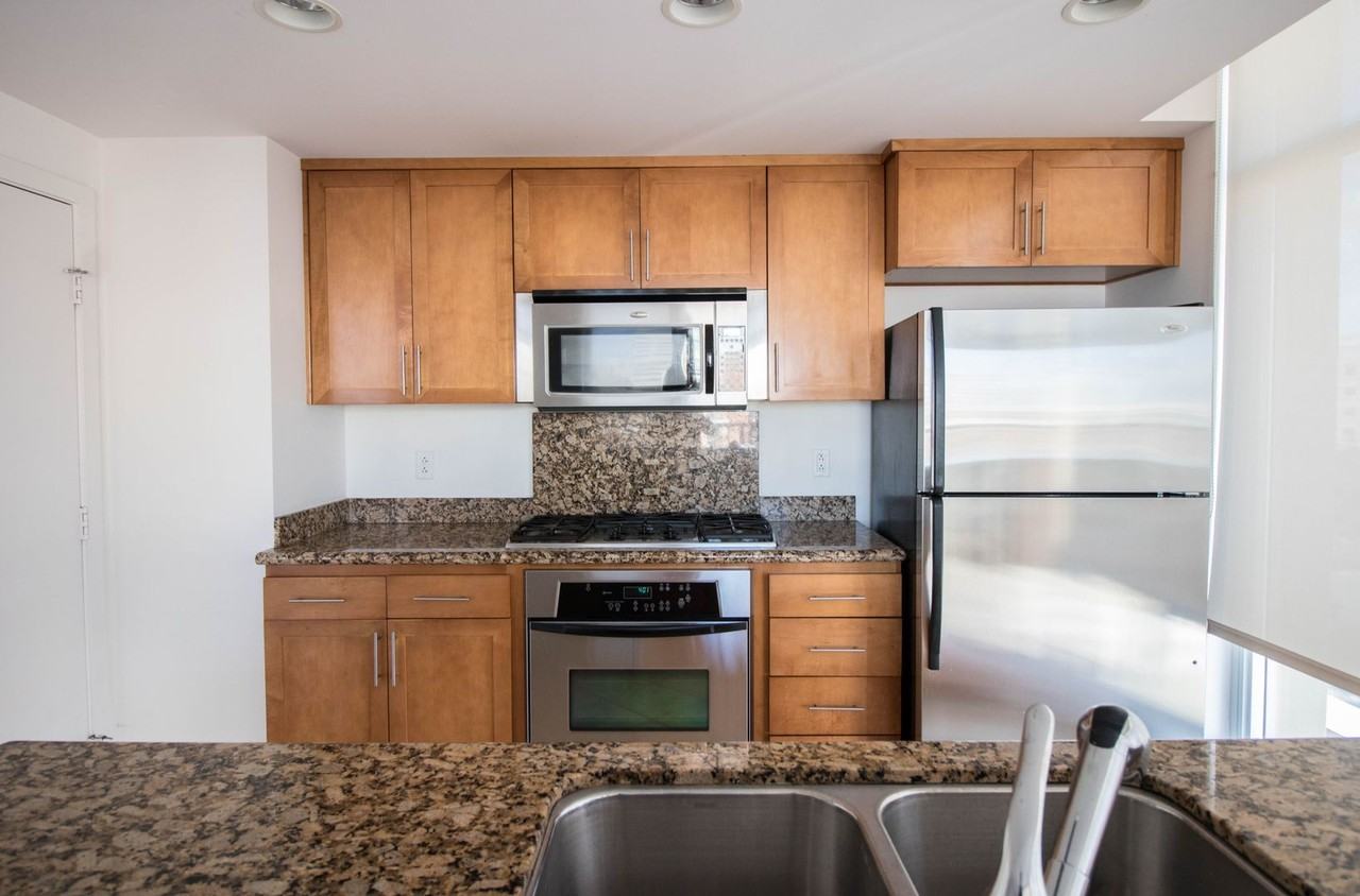 411 W Seaside Way #901 - Photo 6 of 12