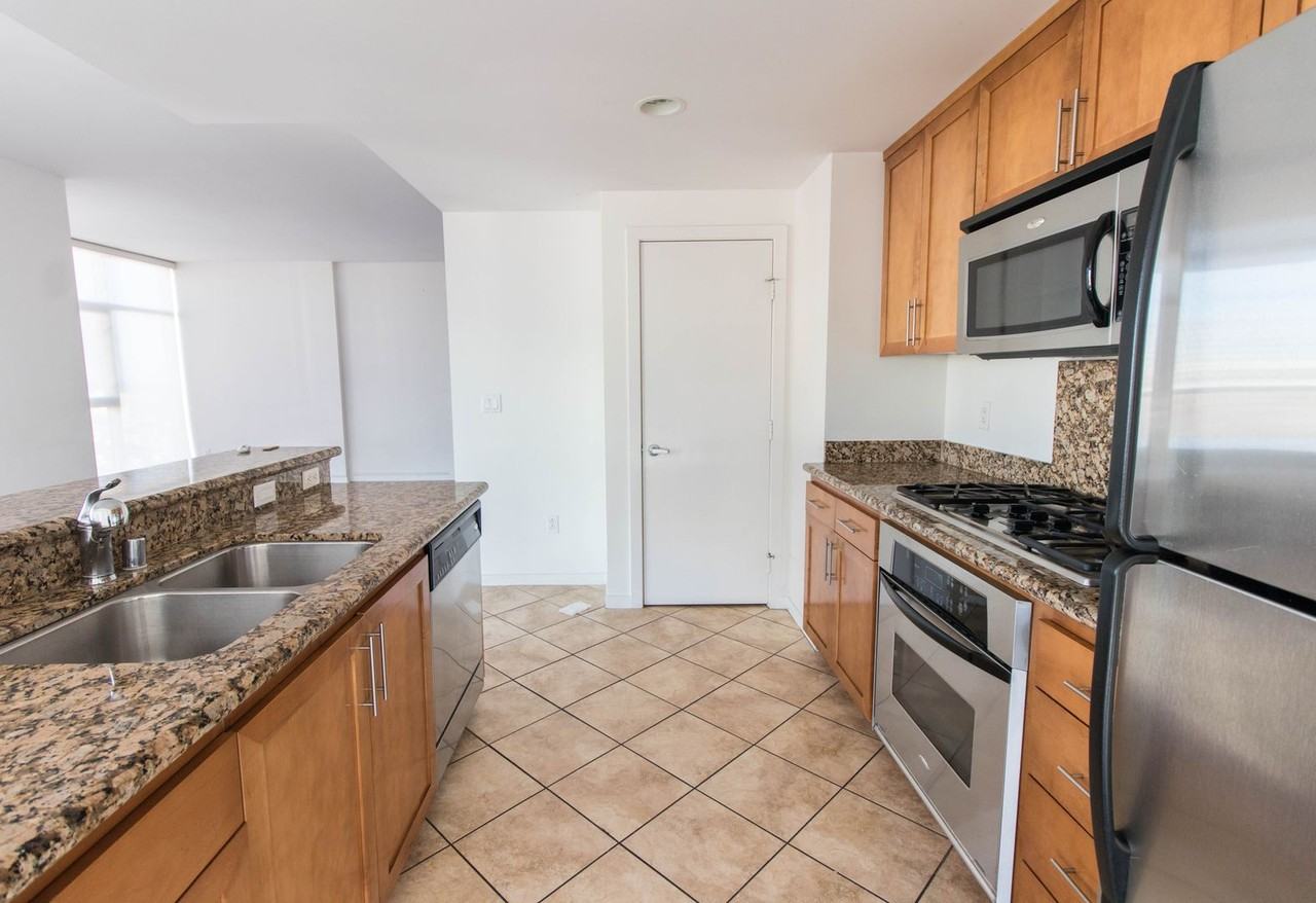 411 W Seaside Way #901 - Photo 7 of 12