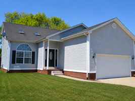 featured image of 717 Springfield Blvd