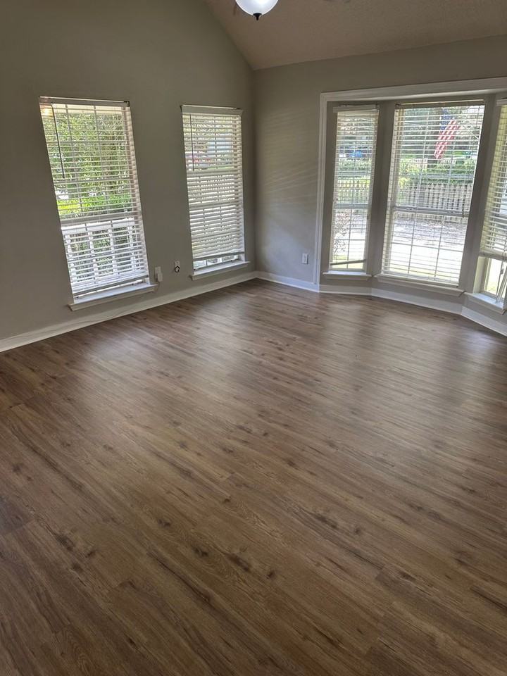 70403 L St - Photo 5 of 11