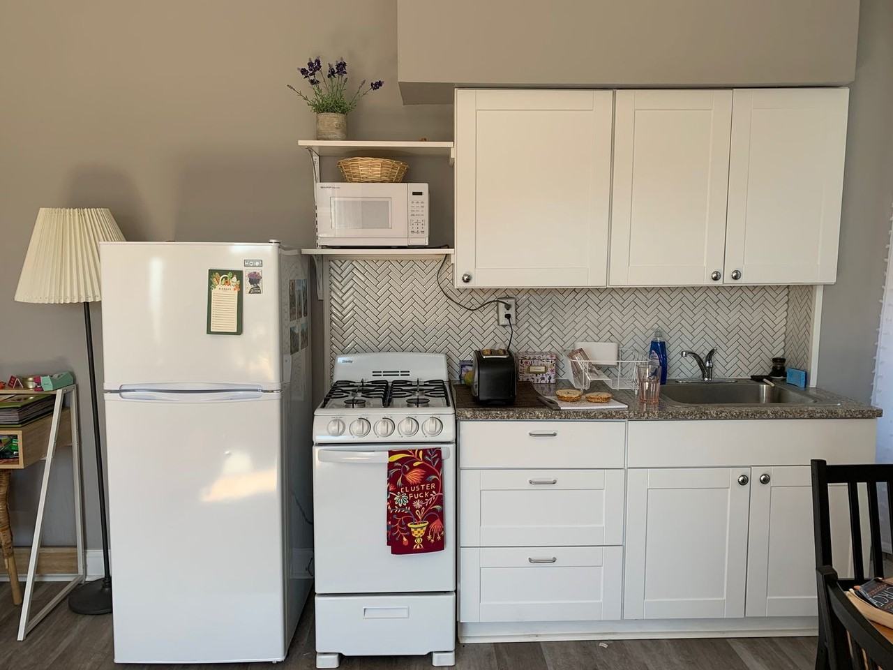 324 S Negley Avenue - Photo 2 of 22