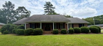 featured image of 741 Henderson St