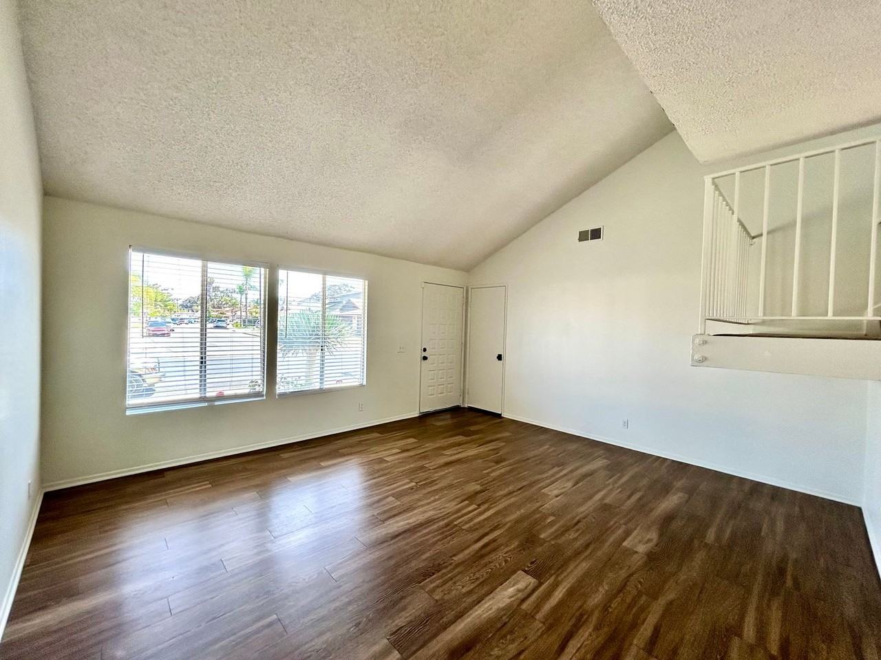 2871 Wardlow Ave - Photo 2 of 27