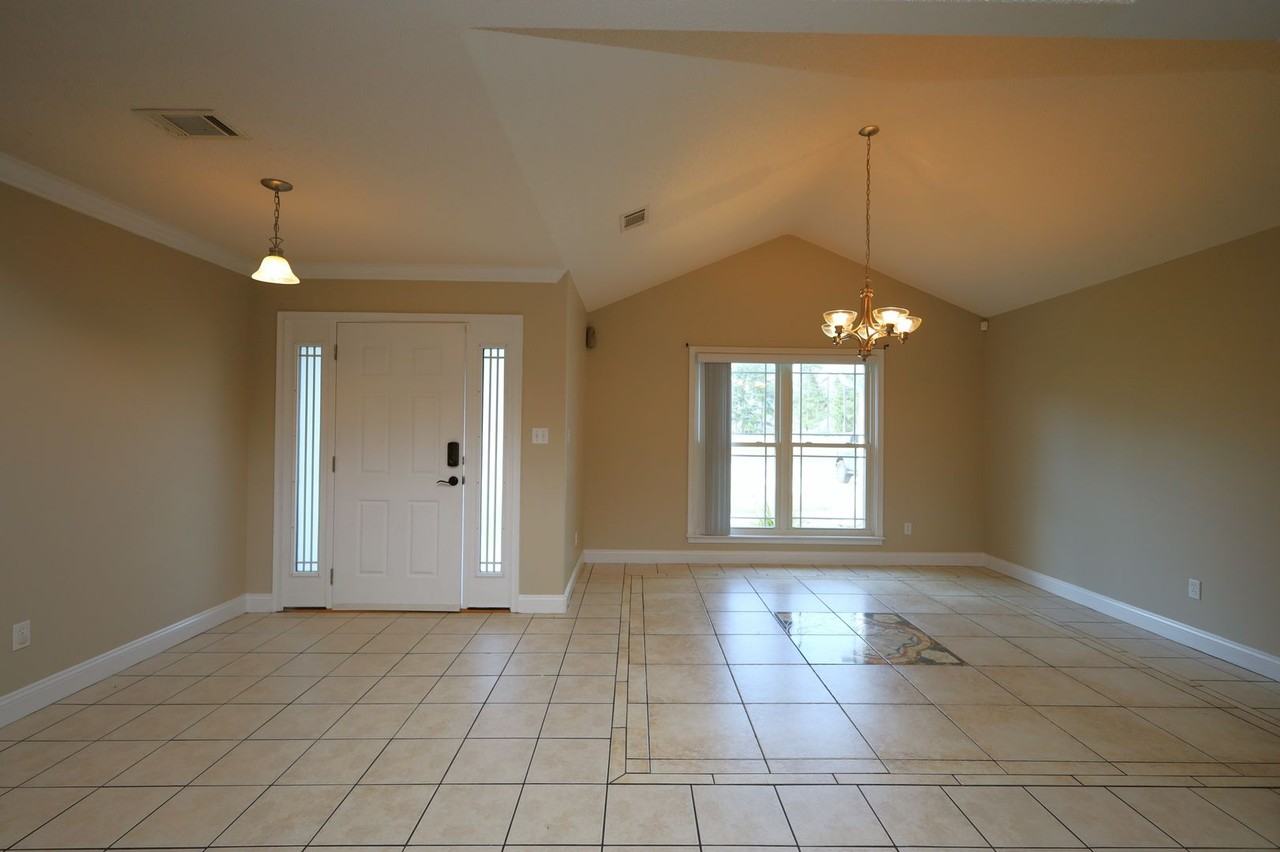 3819 Chris Cir - Photo 2 of 15