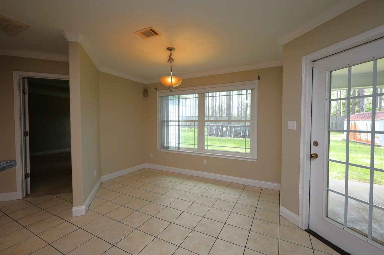 3819 Chris Cir - Photo 6 of 15