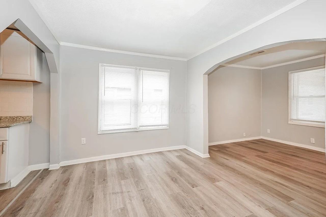 2864 E 10th Ave - Photo 3 of 11