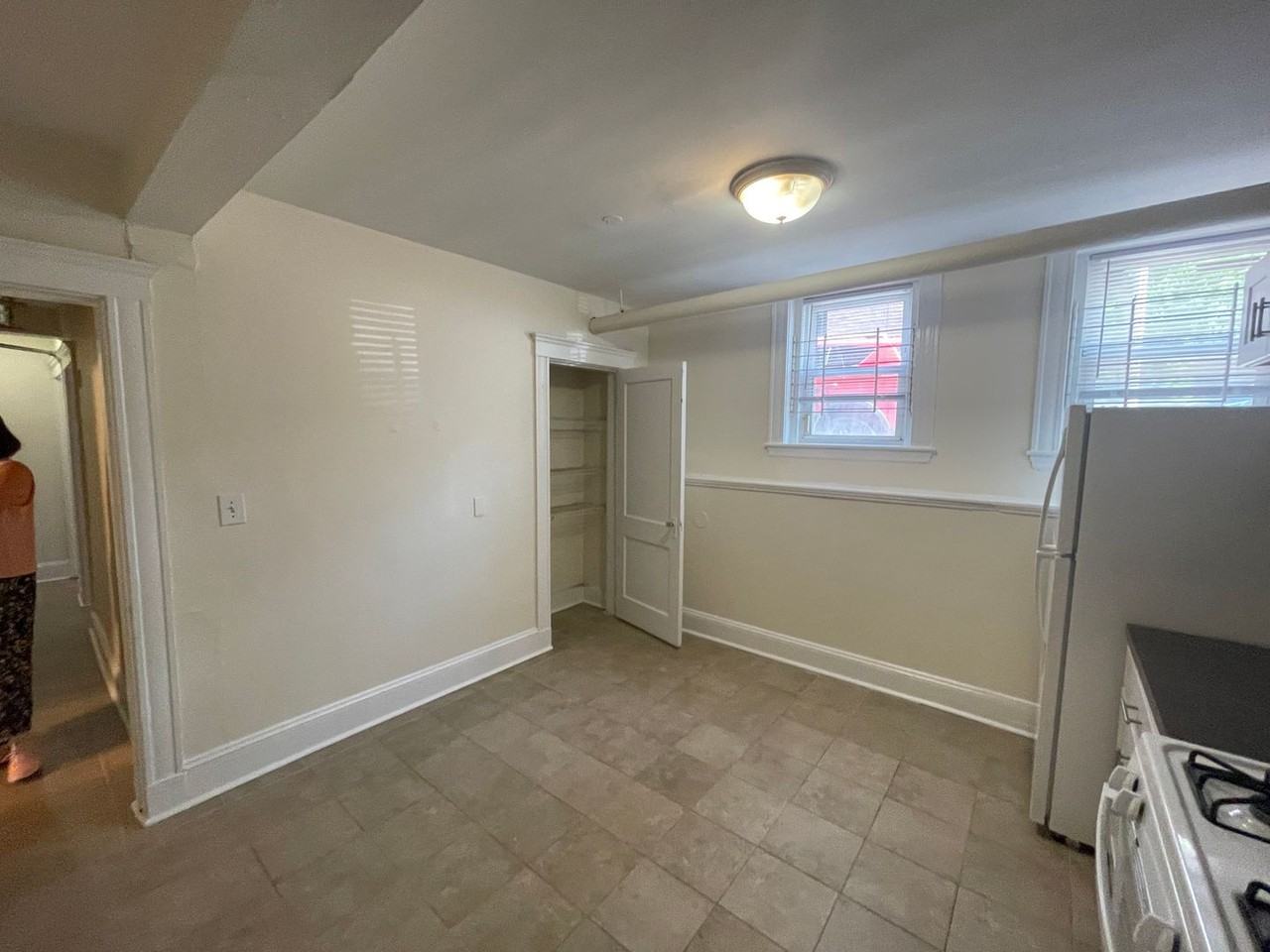12 Barrows St - Photo 5 of 6