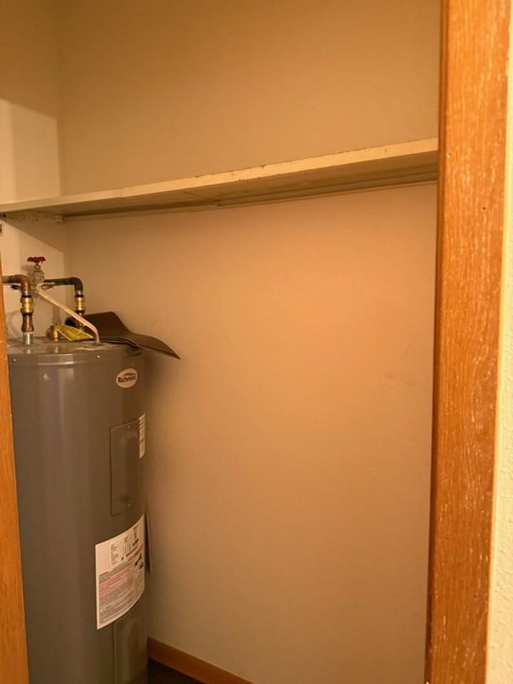 Oak Park Apartments - Photo 4 of 6